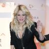 Shakira, souriante pour une séance de dédicaces au Sephora des Champs-Elysées à Paris, à l'occasion de la présentation sa ligne de parfums. Le 27 mars 2013