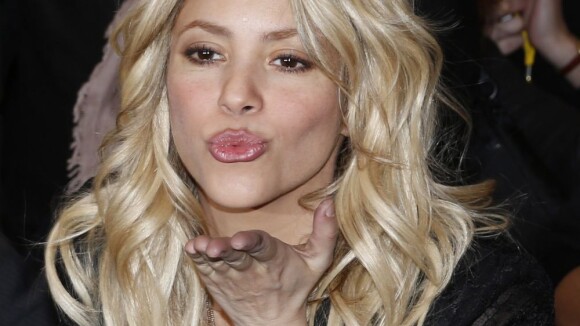 Shakira : Baisers et sourires à Paris, la star est gâtée par ses admirateurs
