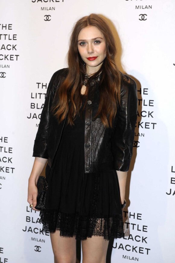 Elizabeth Olsen assiste à la soirée privée consacrée à l'exposition The Little Black Jacket à Milan. Le 4 avril 2013.
