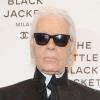 Karl Lagerfeld assiste à la soirée privée consacrée à l'exposition The Little Black Jacket à Milan. Le 4 avril 2013.