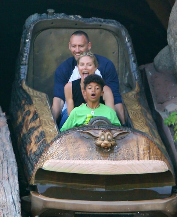 Heidi Klum, son boyfriend Martin Kirsten et ses enfants sont allés à Disneyland en Californie, le 4 avril 2013.