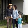 Sara Gilbert et sa compagne Linda Perry avec la fille de Sara, Sawyer, à Beverly Hills le 18 mars 2013.