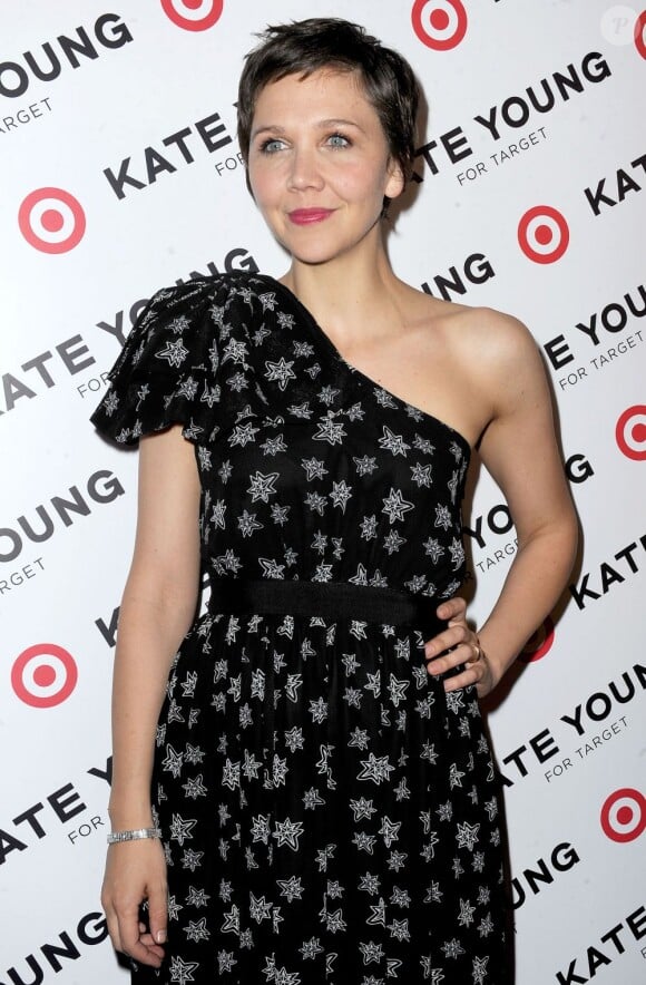 Maggie Gyllenhaal pendant la soirée de lancement de la collection Target de la styliste Kate Young à New York, le 9 avril 2013.