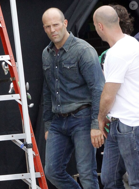 Jason Statham en gros dur sur le tournage du film Heat à la Nouvelle-Orléans, le 9 avril 2013.