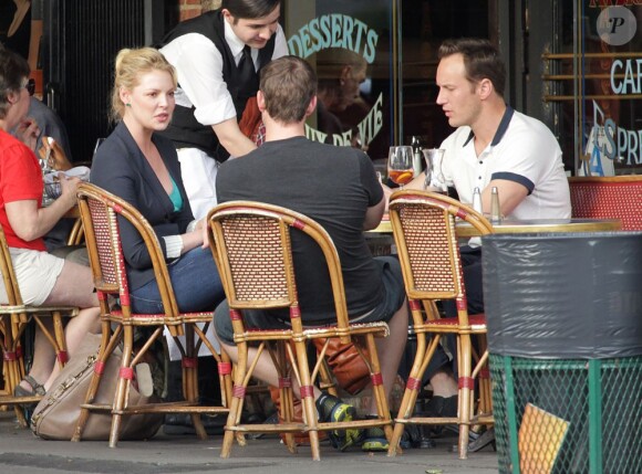 Exclusif - Katherine Heigl et son ami Patrick Wilson déjeunent en terrasse au restaurant Figaro Cafe à Los Feliz, le 15 février 2013.