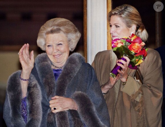 La reine Beatrix, le prince Willem-Alexander et la princesse Maxima des Pays-Bas à Utrecht le 11 avril 2013 pour fêter les 300 ans du Traité d'Utrecht et lancer le programme de commémorations prévues par la ville jusqu'en septembre.