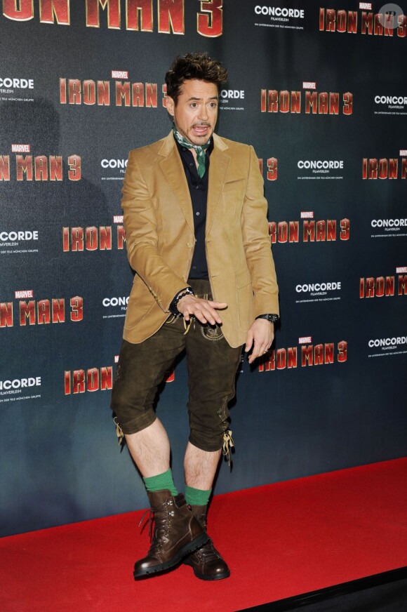 Robert Downey Jr. lors du photocall du film Iron Man 3 au palais Montgelais à Munich, le 12 avril 2013.