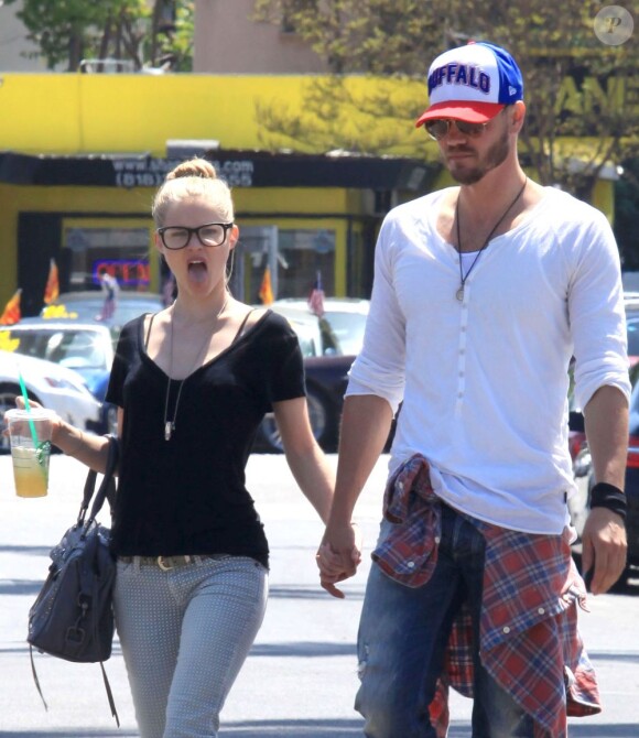 Chad Michael Murray et sa belle Kenzie Dalton le 12 avril 2013.