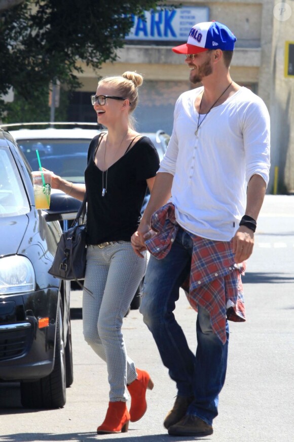 Chad Michael Murray et sa belle Kenzie Dalton le 12 avril 2013.