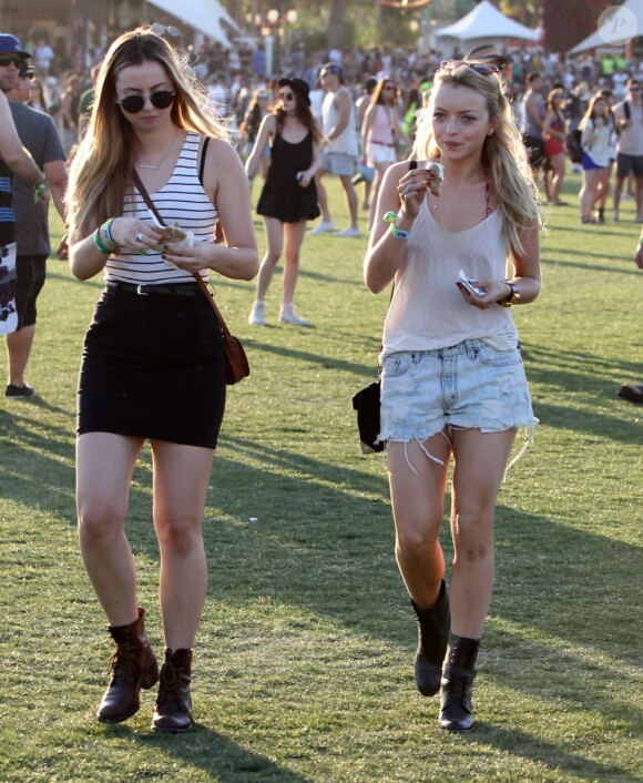 Francesca Eastwood avec une amie à Coachella 2013.