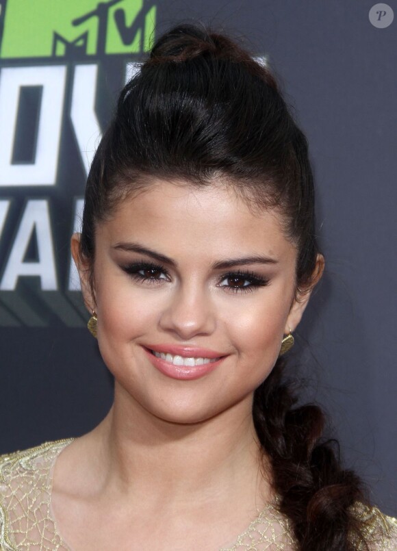 Selena Gomez sur le tapis rouge des MTV Movie Awards à Los Angeles, le 14 avril 2013.