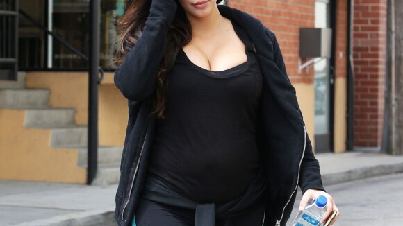 Kim Kardashian enceinte : Loin de Kanye West, son moral est en berne