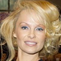 Pamela Anderson : Reine de beauté à 45 ans, elle souhaite retourner au Canada