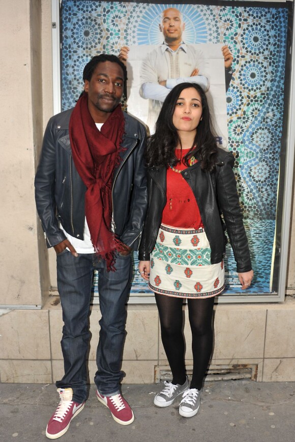 Noom (Jamel Comedy Club) et son amie à la première du film Mohamed Dubois à Paris le 16 avril 2013.