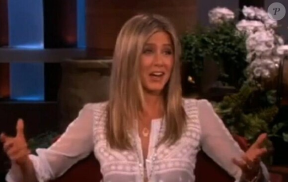 Jennifer Aniston sur le plateau d'Ellen DeGeneres pour le Ellen DeGeneres Show, diffusé le 18 avril 2013.