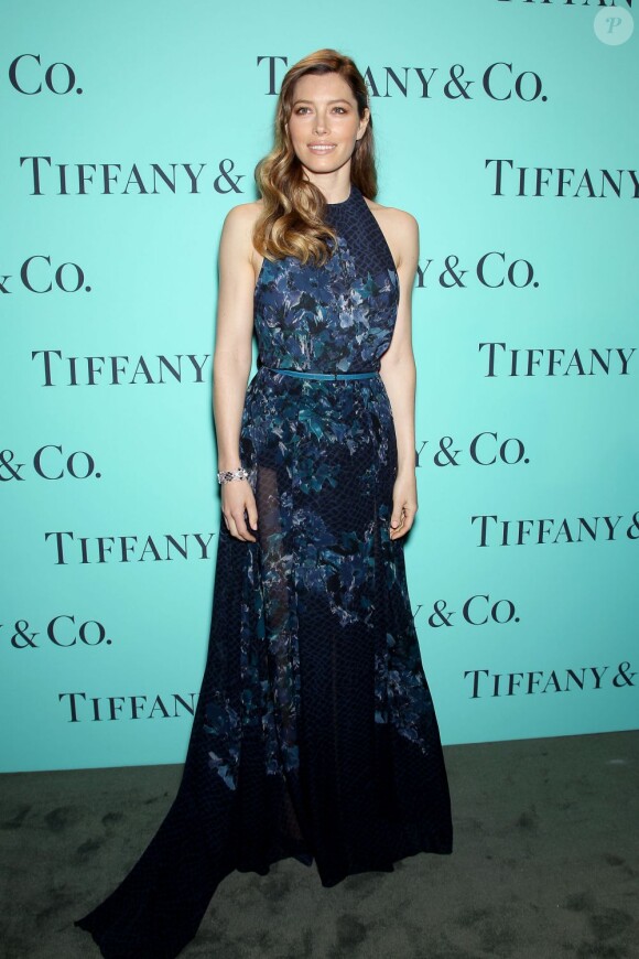 Jessica Biel chic à souhait à la soirée Tiffany & Co Blue Book Ball au Rockefeller Center de New York. Le 18 avril 2013.
