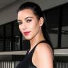 Kim Kardashian, connue pour son regard graphique et ses sourcils noirs très épais