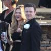 Justin Timberlake fume un cigare et boit une bière lors du mariage de ses amis Nick Chastain et Kiana Bessa à Millington, le 14 avril 2013.
Photo exclusive