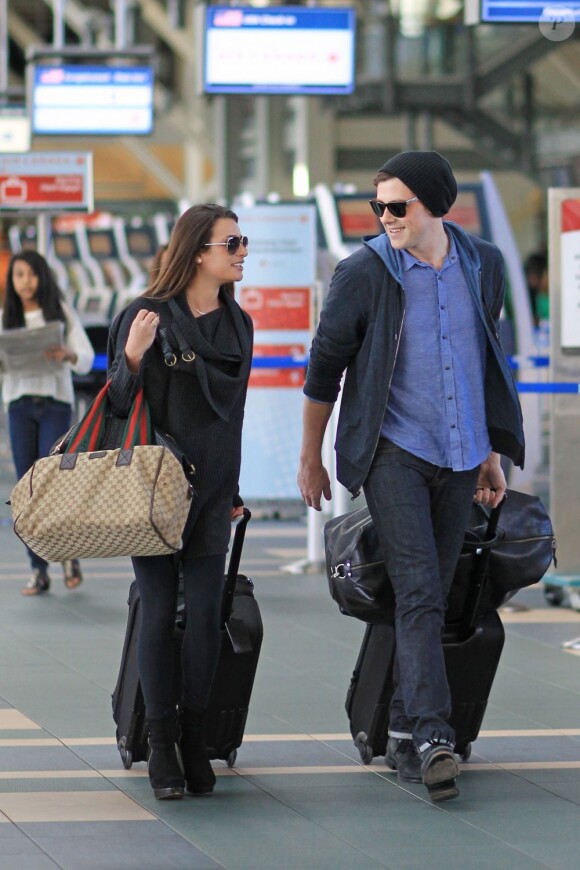 Lea Michele et Cory Monteith à l'aéroport de Vancouver, le 18 mars 2013.