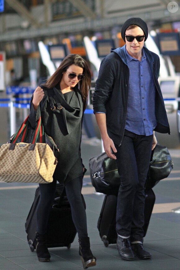 Lea Michele et Cory Monteith à l'aéroport de Vancouver, le 18 mars 2013.