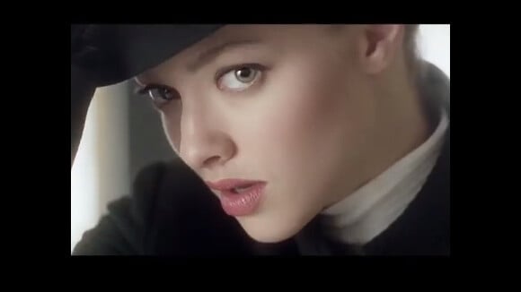 Amanda Seyfried, cow-girl irrésistible en égérie Givenchy
