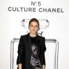 Gaia Repossi à l'exposition "N°5 Culture Chanel" au Palais de Tokyo à Paris le 3 mai 2013. L'exposition "N°5 Culture Chanel" retrace l'histoire et les secrets, jusqu'alors bien gardés, du mythique parfum de la maison Chanel.