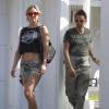 L'actrice Kate Hudson et son fiancé Matthew Bellamy devant leur maison à Los Angeles, le 4 mai 2013.