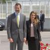 Letizia et Felipe d'Espagne étaient en visite à Séville le 7 mai 2013, visitaient l'écluse du Guadalquivir et ses installations.
