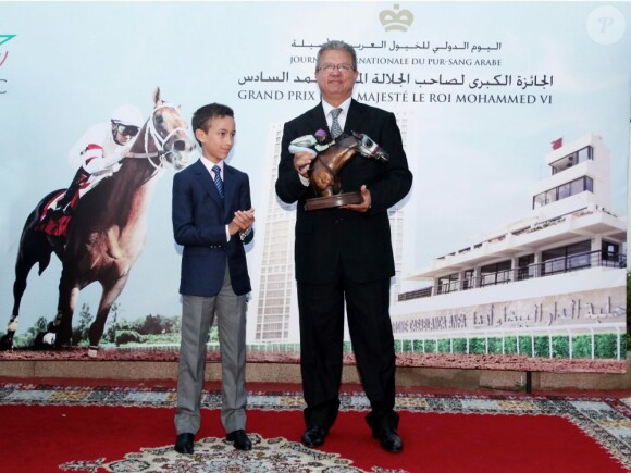Le prince Moulay El Hassan présidait vendredi 3 mai 2013 à l'hippodrome de Casablanca-Anfa la cérémonie du Grand Prix SM le Roi Mohammed VI lors de la 12e édition de la journée internationale des courses de chevaux pur-sang arabes.