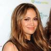 Jennifer Lopez et sa soeur Lynda au Mom+Social Global Summit à New York, le 8 mai 2013.