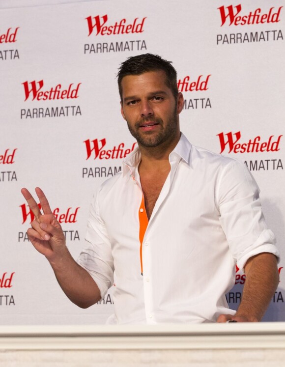 Le sexy Ricky Martin a fait la promotion de son best of intitulé Greatest Hits, au centre commercial Westfield, à Sydney, le 9 mai 203.