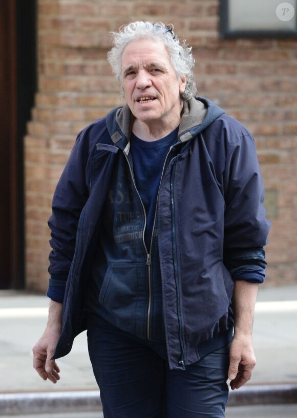Abel Ferrara quitte l'hôtel Greenwich après avoir rencontré Gérard Depardieu à New York le 3 avril 2013.