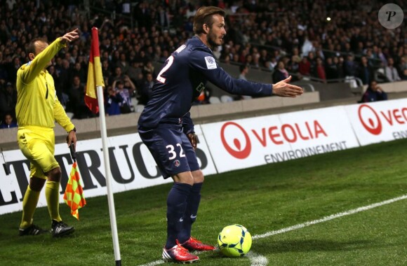 L'équipe du PSG a célébré son titre de champion de France acquis après sa victoire 1-0 sur la pelouse de l'Olympique Lyonnais, le 12 mai 2013 à Lyon