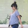 L'actrice Penelope Cruz enceinte rend visite à sa soeur Monica, qui vient d'accoucher d'une fille à la maternité à Madrid le 14 mai 2013.