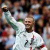 David Beckham lors d'un match avec la sélection anglaise face à la Grèce à Manchester le 6 octobre 2001
