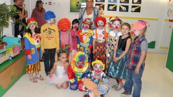 Stéphanie de Monaco : Aux anges dans une école transformée en cirque