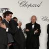 Jeremy Irvine et Colin Firth, devant Blanca Suarez, Caroline Scheufele, Gilles Jacob, et Harvey Weinstein lors de la soirée des Trophées Chopard pendant le Festival de Cannes le 16 mai 2013