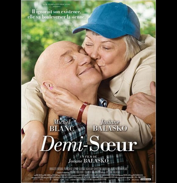 Affiche du film Demi-soeur de Josiane Balasko. En salles le 5 juin 2013.