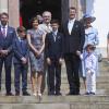Le prince Nikolai de Danemark, 13 ans, effectuait le 18 mai 2013 sa confirmation à la chapelle royale du palais de Fredensborg, en présence de son père le prince Joachim, de sa mère la comtesse Alexandra de Frederiksborg, de sa belle-mère la princesse Marie, de son beau-père Martin Jorgensen, de son frère le prince Felix, de son demi-frère le prince Henrik, de la reine Margrethe II et du prince consort Henrik. La cérémonie était suivie d'un déjeuner privé au palais.