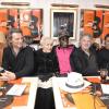 Yvan Le Bolloc' h, Nicole Croisille, Didier Lockwood et Ninine Garcia posent lors de la conférence de presse pour le Festival Jazz Musette des Puces au restaurant "Ma Cocotte" à Paris, le 17 mai.