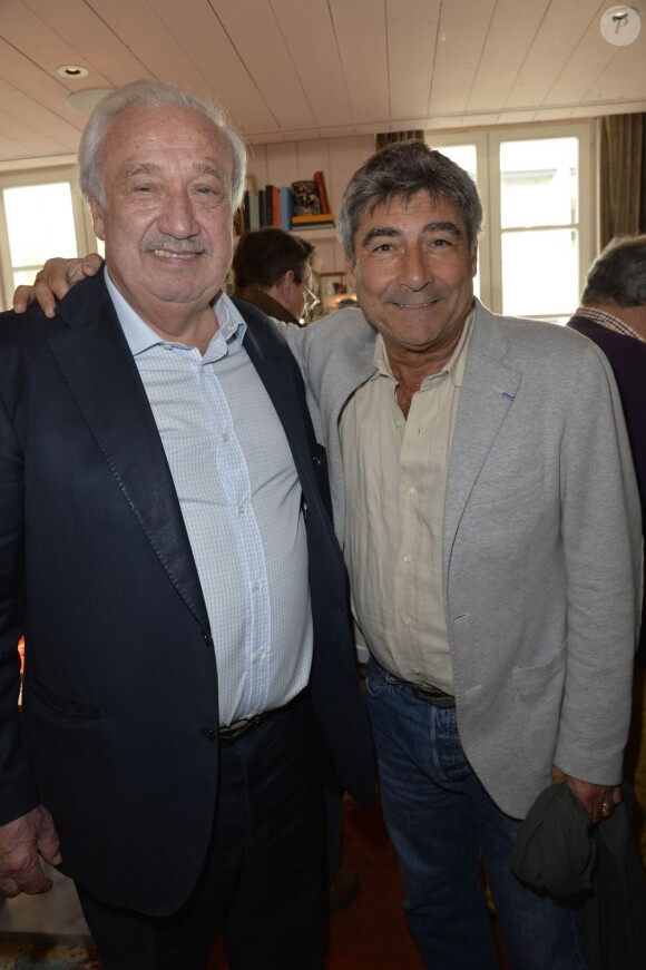 Marcel Campion et Patrice Drevet à la conférence de presse pour le Festival Jazz Musette des Puces au restaurant "Ma Cocotte" à Paris, le 17 mai 2013.