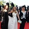 Audrey Marnay, Arielle Dombasle et Farida Khelfa - Montée des marches du film "Nebraska" du réalisateur Alexander Payne, présenté en compétition, lors du 66e Festival de Cannes, le 23 mai 2013.