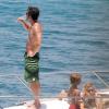 Exclusif - Le comédien Patrick Dempsey en famille sur un yacht aux Caraïbes le 17 mai 2013