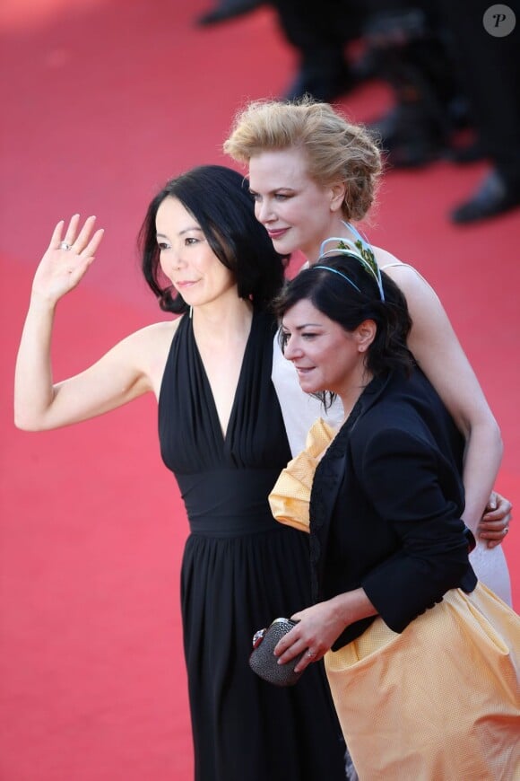Les jurées Naomi Kawase, Nicole Kidman et Lynne Ramsay lors de la montée des marches du film La Vénus à la fourrure au Festival de Cannes le 25 mai 2013