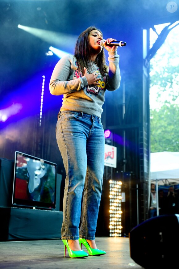 Exclusif - Amel Bent lors du concert NRJ in the Park au Parc Floral. Paris, le 30 mai 2013.
