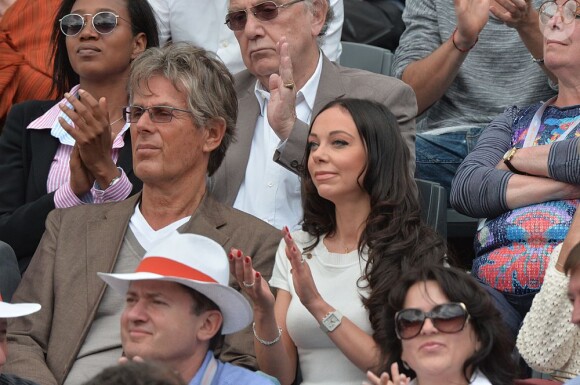 Dominique Dessaigne et une amie à Roland-Garros le 1er juin 2013.