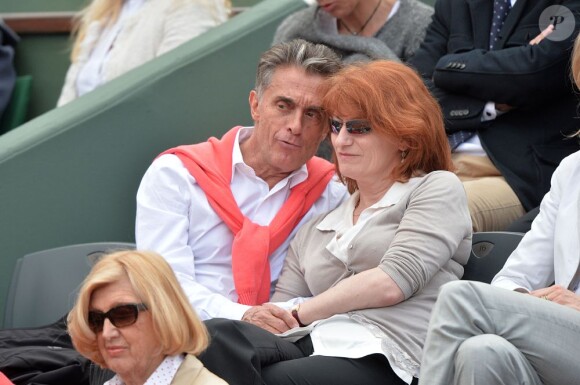 Gerard Holtz et sa femme Muriel Mayette à Roland-Garros le 1er juin 2013.