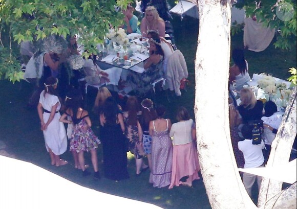 La baby-shower de Kim Kardashian avait lieu dans la résidence du manager d'artistes Irving Azoff à Beverly Hills. Los Angeles, le 2 Juin 2013.