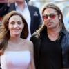 Les amoureux Angelina Jolie et Brad Pitt arrivant à l'avant-première à Berlin du film World War Z en Allemagne, à Berlin le 4 juin 2013
