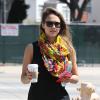 Jessica Alba va prendre un café à Santa Monica, le 30 mai 2013.